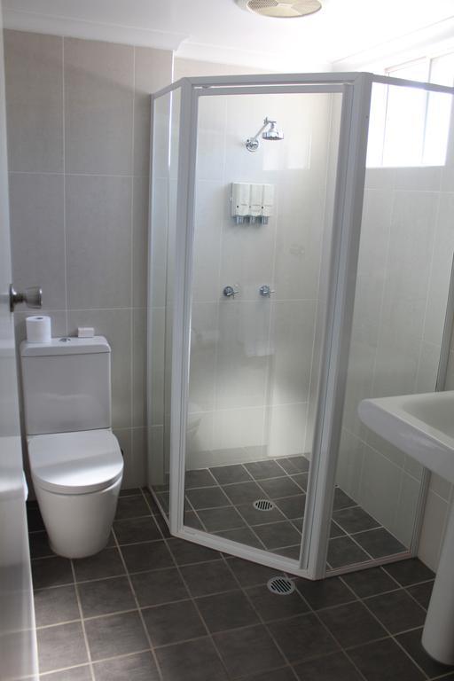 Mid City Motor Inn Сінґлтон Номер фото