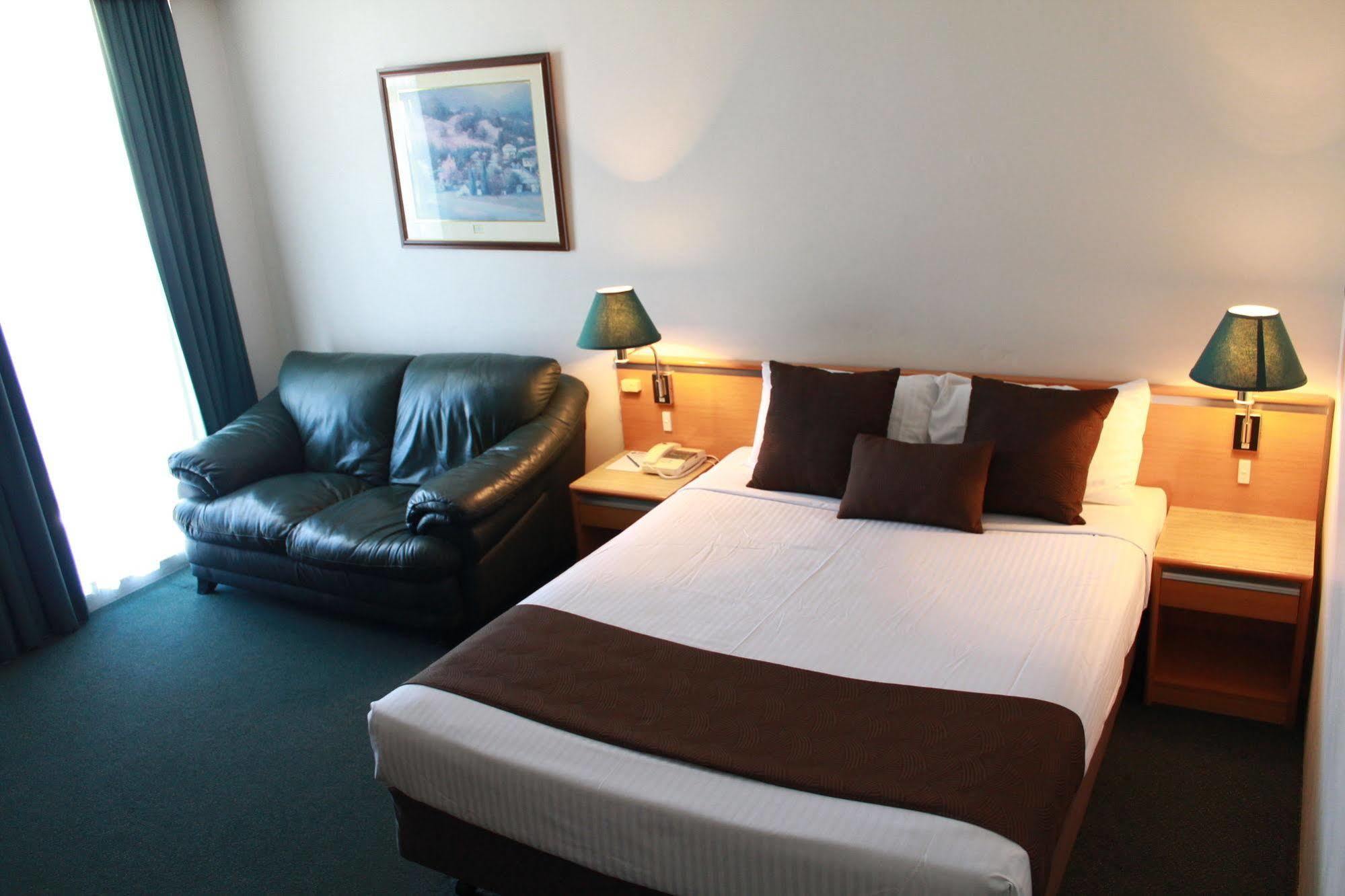Mid City Motor Inn Сінґлтон Екстер'єр фото