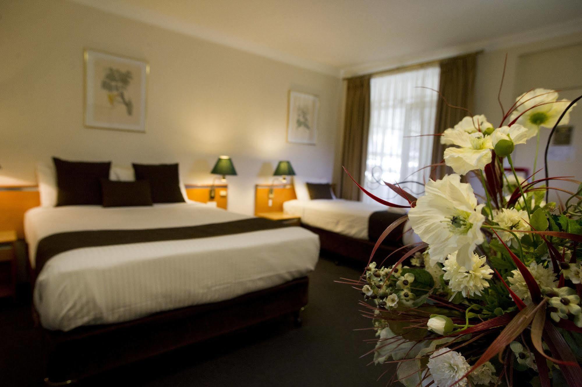 Mid City Motor Inn Сінґлтон Екстер'єр фото