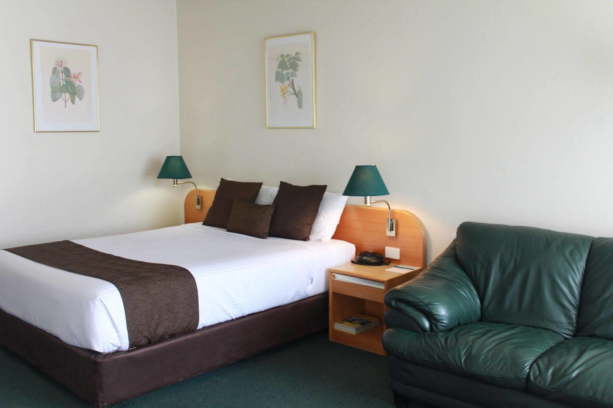 Mid City Motor Inn Сінґлтон Екстер'єр фото