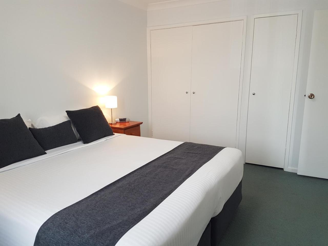 Mid City Motor Inn Сінґлтон Екстер'єр фото