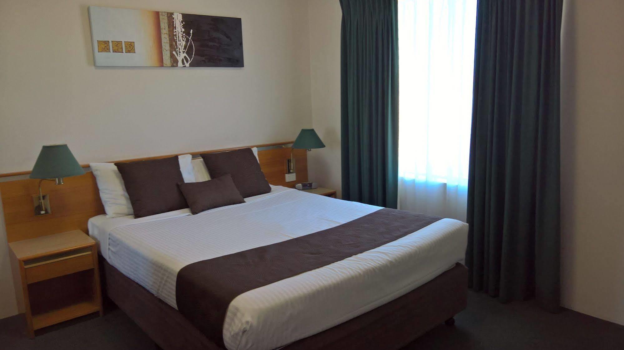 Mid City Motor Inn Сінґлтон Екстер'єр фото
