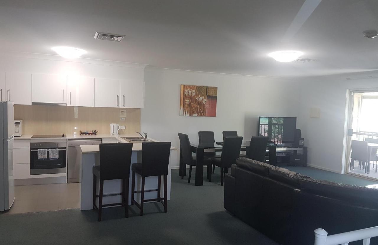 Mid City Motor Inn Сінґлтон Екстер'єр фото